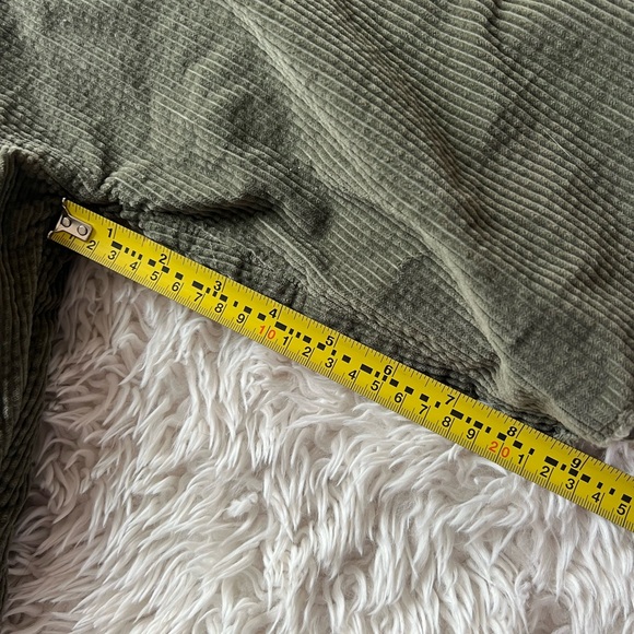 Green Cropped Distressed Corduroy Jacket - Picture 4 of 7